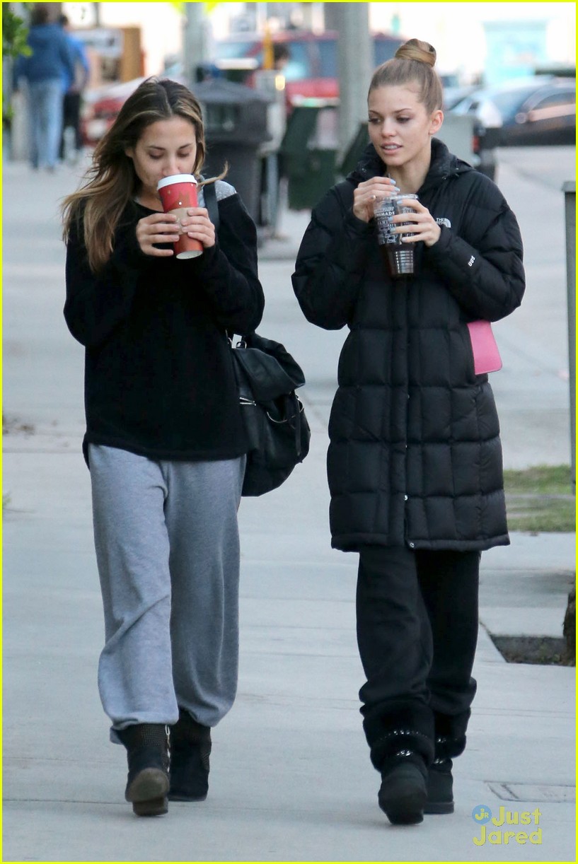 AnnaLynne McCord: Starbucks Stop