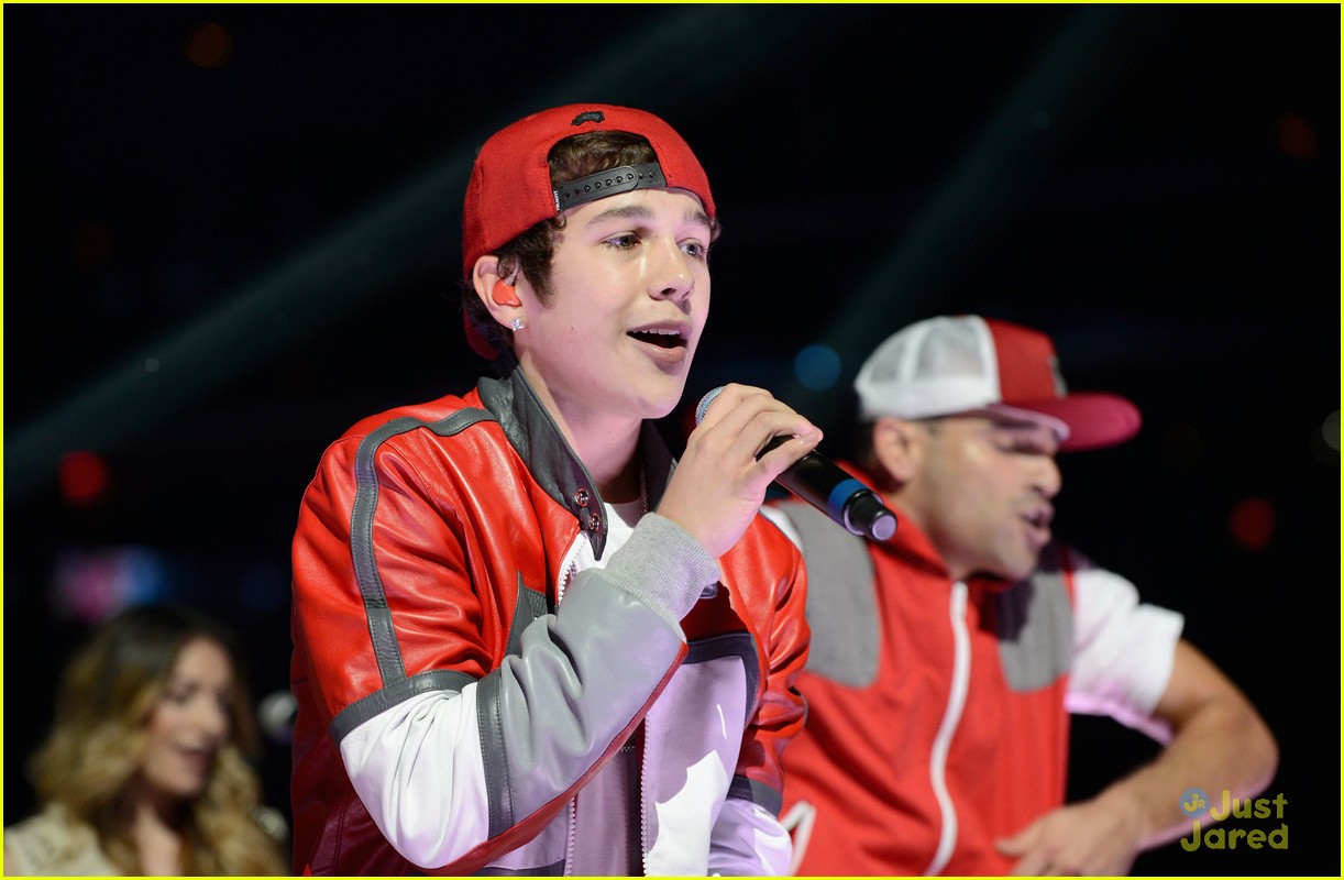 Austin Mahone: Y100's Jingle Ball 2012