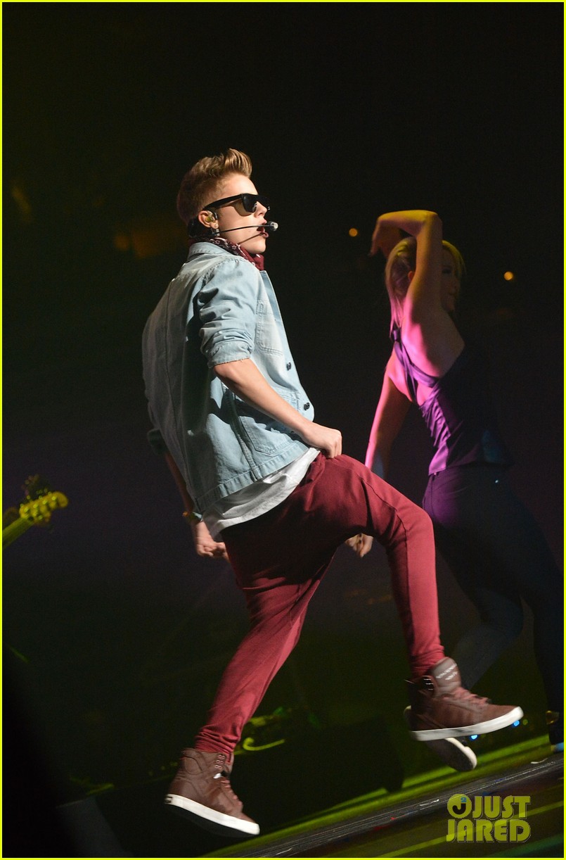 Justin Bieber: Power 96.1's Jingle Ball 2012 with Ludacris!