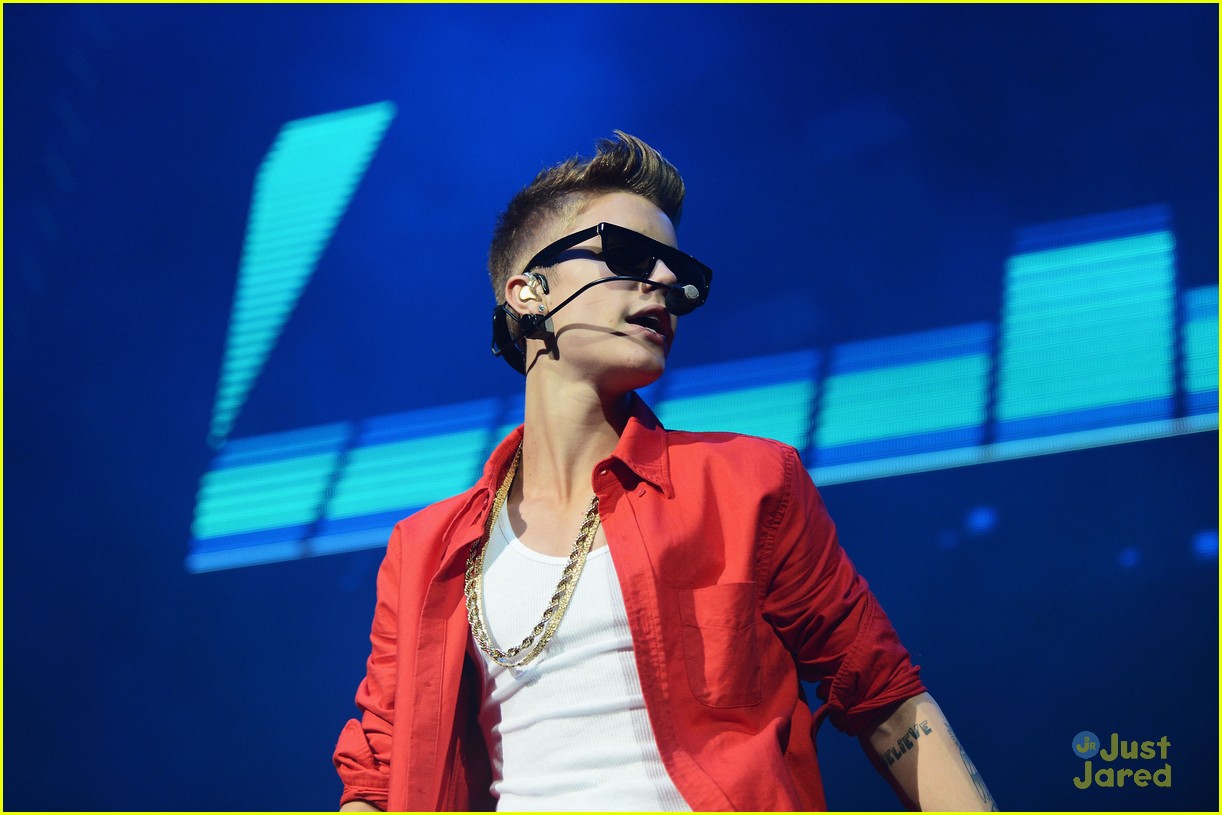 Justin Bieber: 93.3 FLZ Jingle Ball 2012 in Tampa!