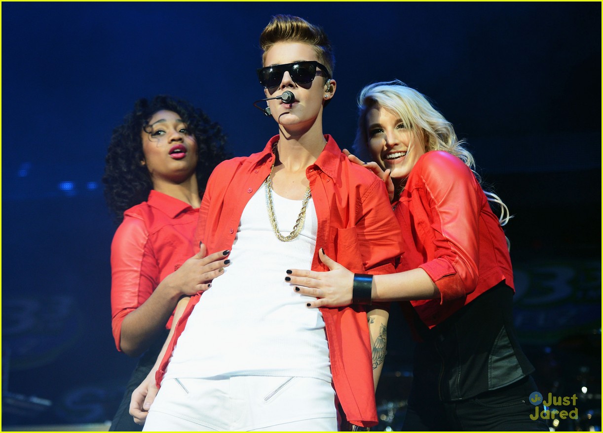 Justin Bieber: 93.3 FLZ Jingle Ball 2012 in Tampa!