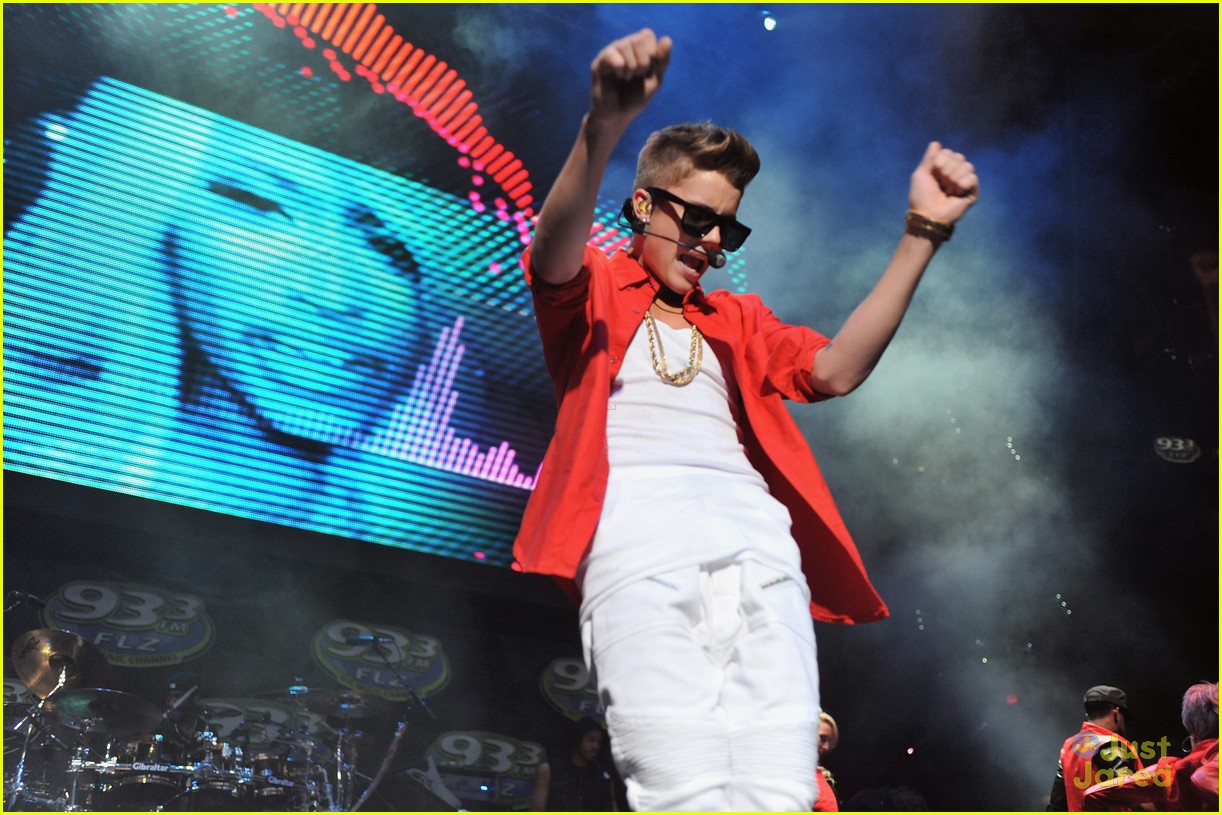 Justin Bieber: 93.3 FLZ Jingle Ball 2012 in Tampa!