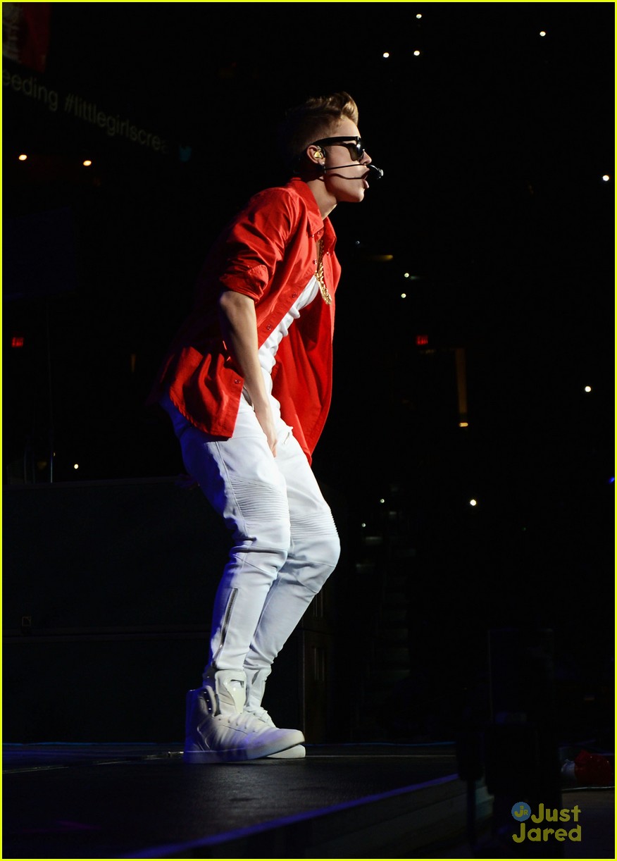 Justin Bieber: 93.3 FLZ Jingle Ball 2012 in Tampa!