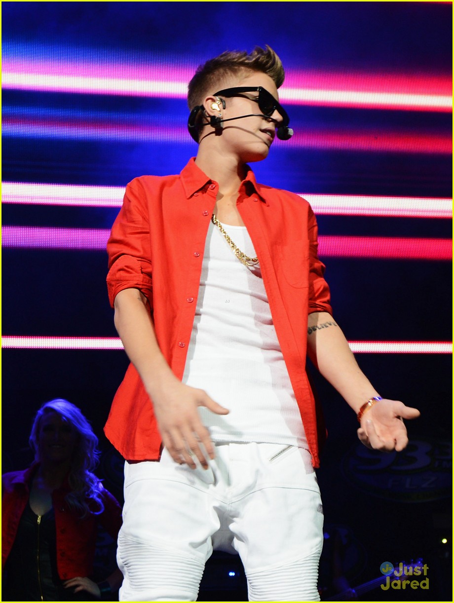 Justin Bieber: 93.3 FLZ Jingle Ball 2012 in Tampa!