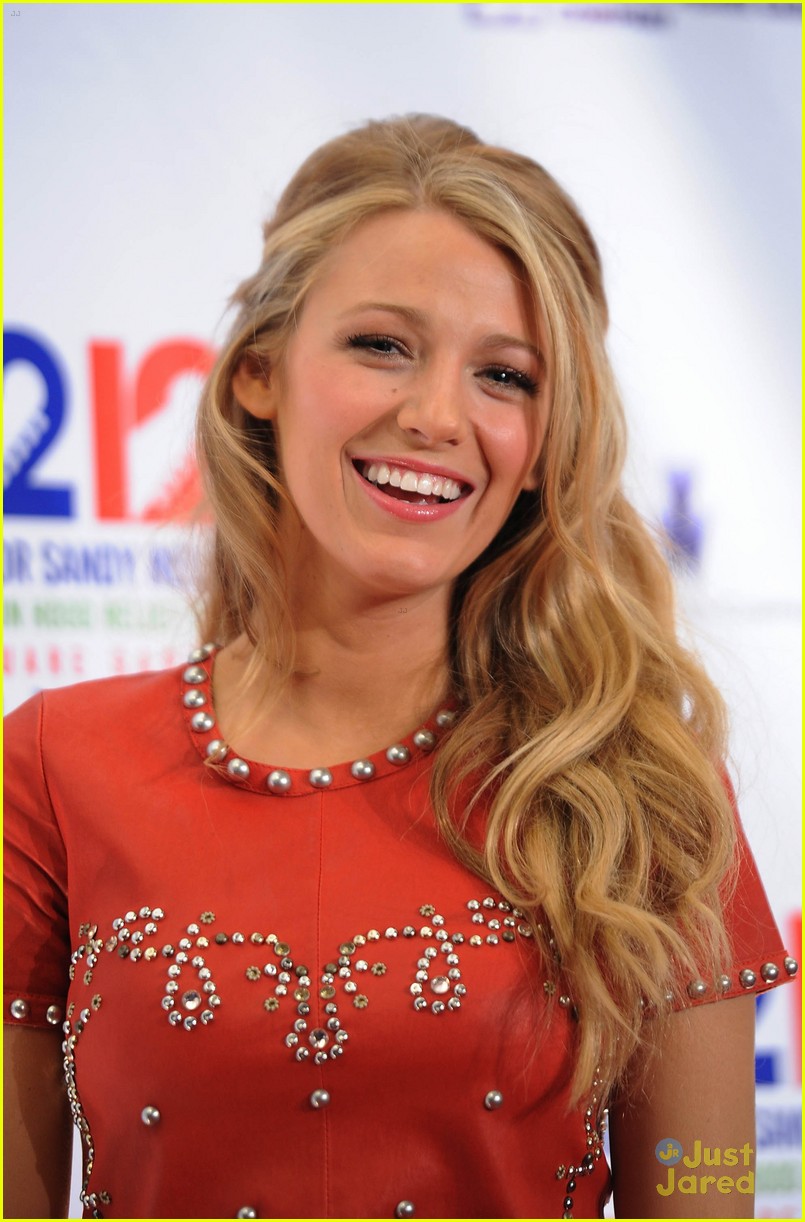 Blake Lively: 12-12-12 Concert Cutie