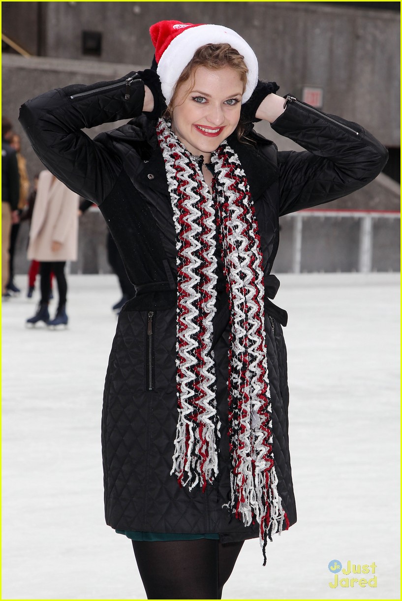 'Bunheads' Cast: Winter Wonderland in New York City!