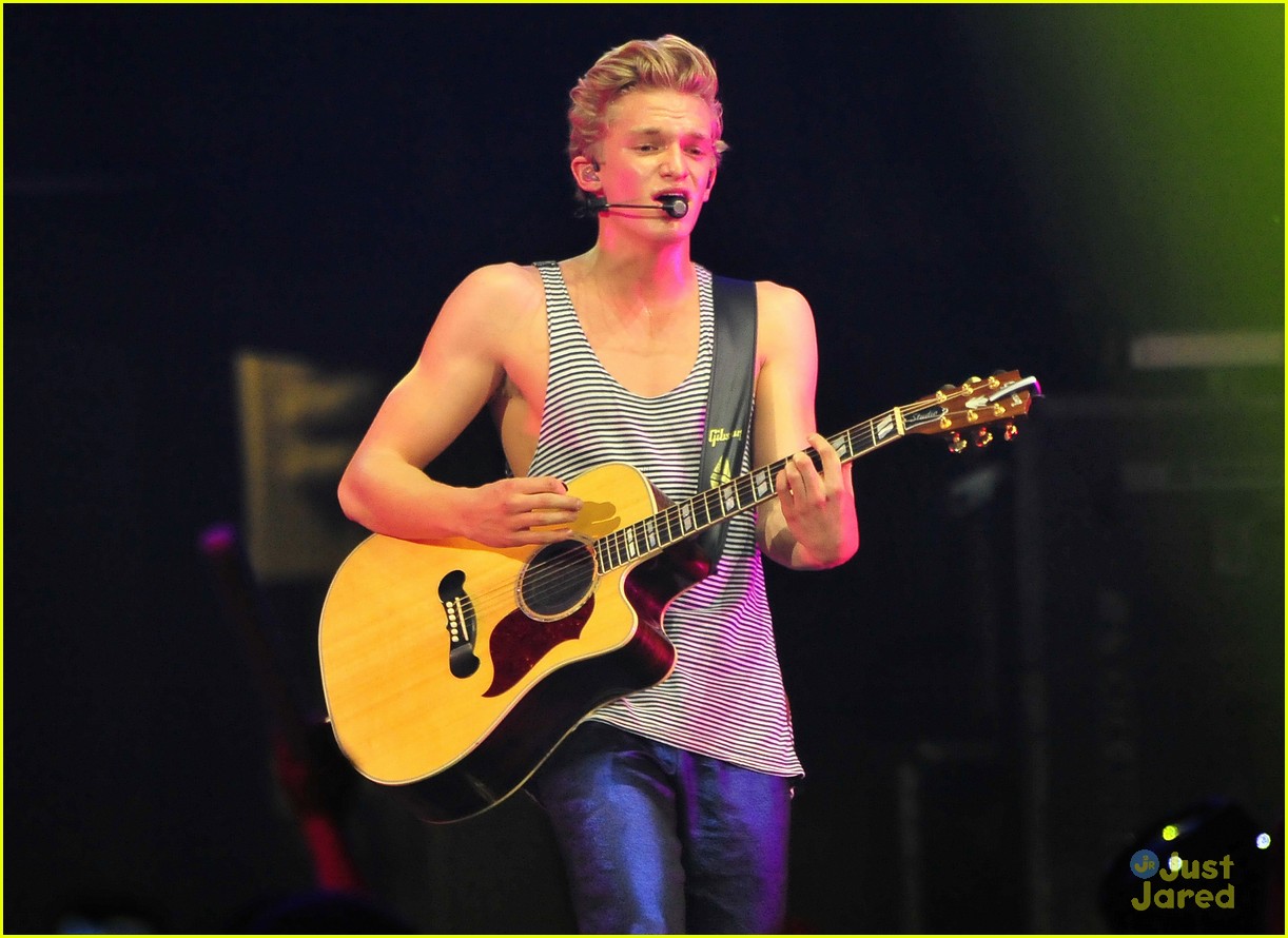 Cody Simpson Debuts 'Super Beach Kids' -- Listen Now!