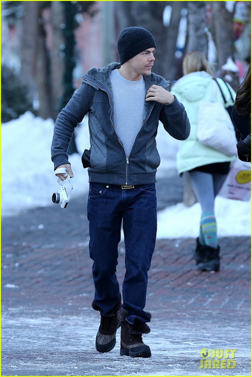 Derek Hough: Double Date with Mark Ballas!