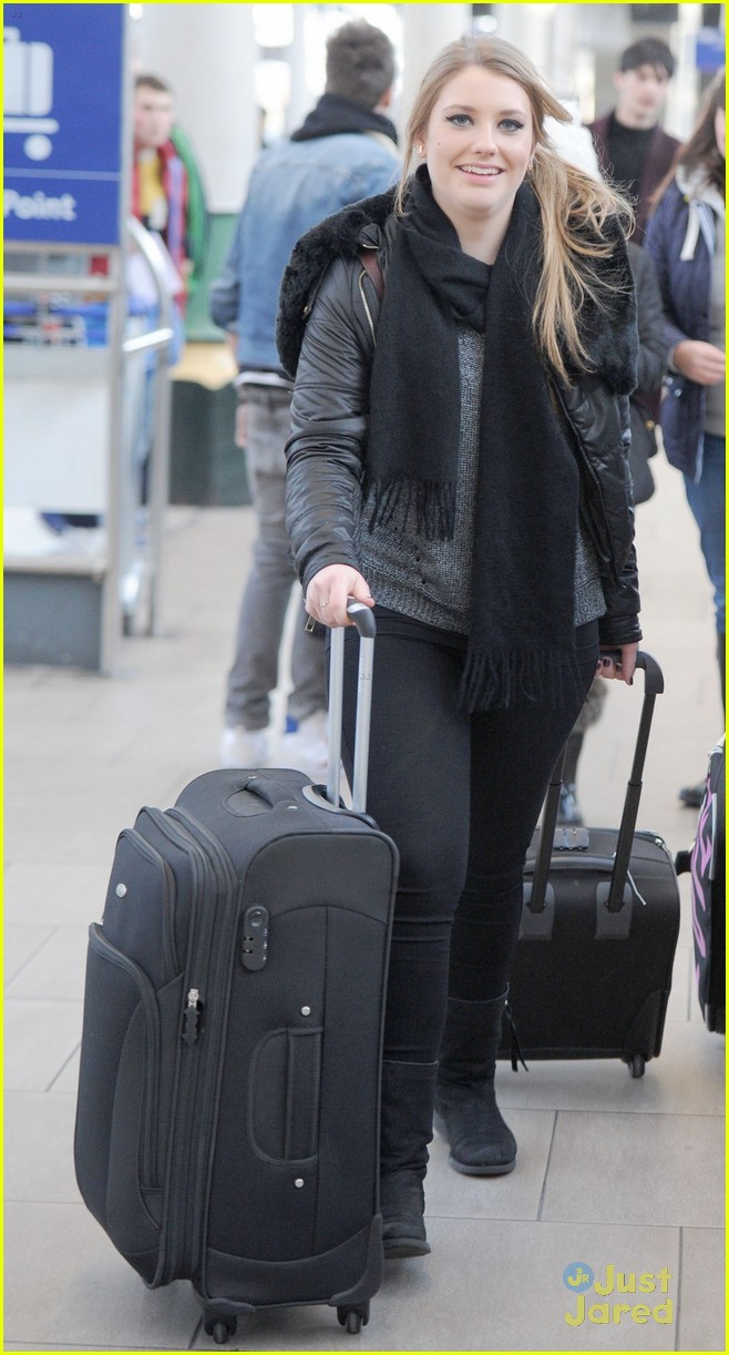 Ella Henderson: Christmas Catwalk On Ice