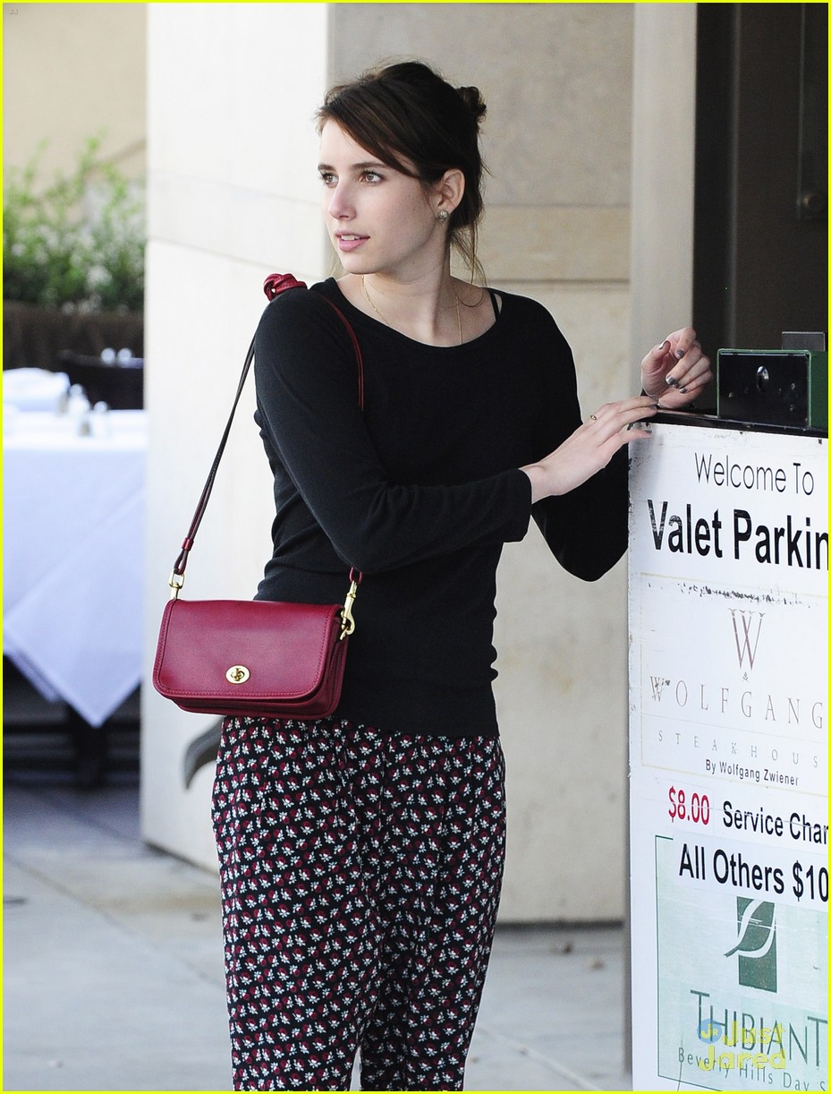 Emma Roberts: Holiday Shopping in Beverly Hills