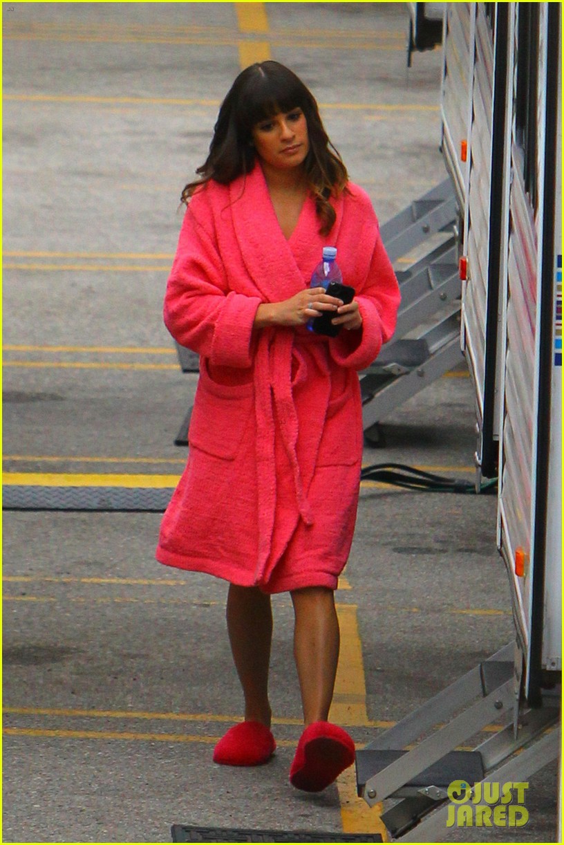 Lea Michele & Dianna Agron: 'Glee' Set with Naya Rivera!