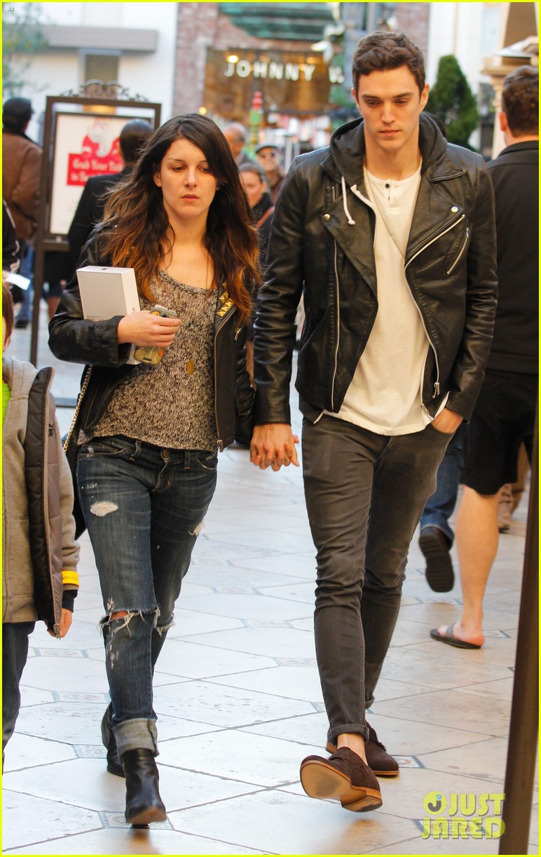 Shenae Grimes & Josh Beech: Matching Couple!