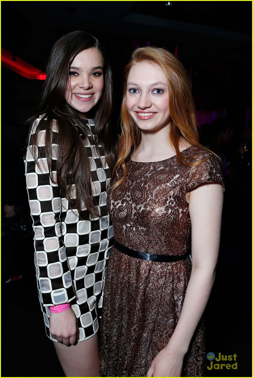 Hailee Steinfeld: Sweet 16 Celebration!