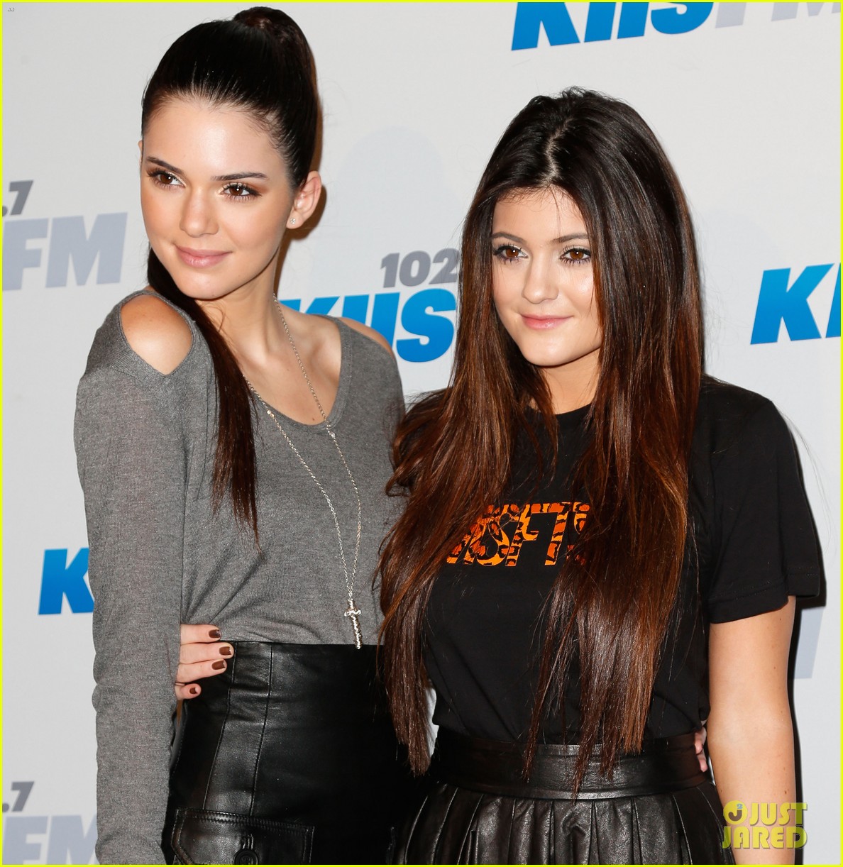 Kendall & Kylie Jenner: Jingle Ball 2012