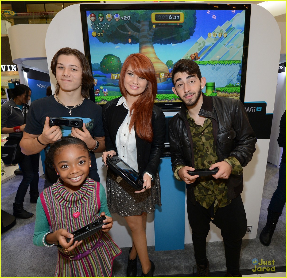 'Jessie' Cast: Nintendo Wii U Showdown!