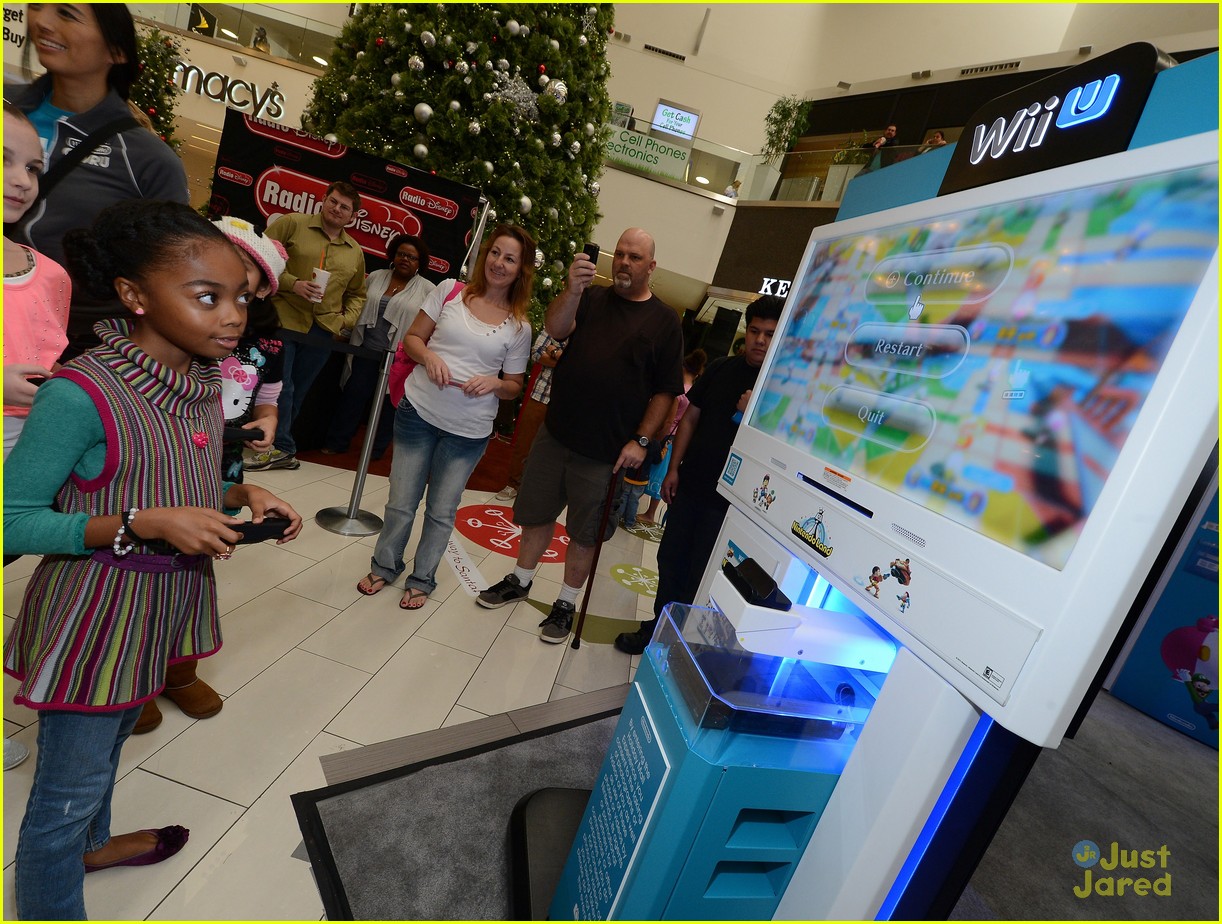'Jessie' Cast: Nintendo Wii U Showdown!