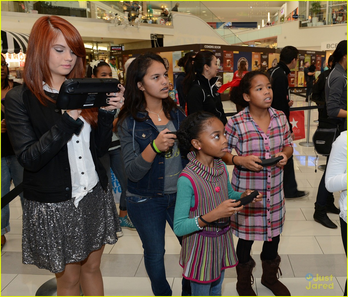 'Jessie' Cast: Nintendo Wii U Showdown!