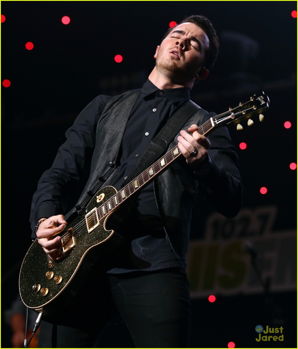Jonas Brothers: Jingle Ball 2012!