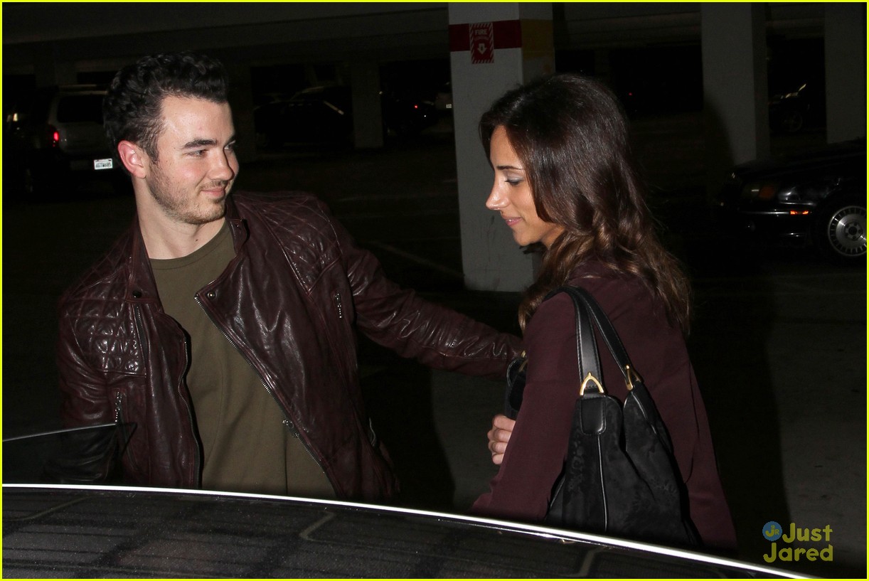 Kevin & Danielle Jonas: Movie Date Night