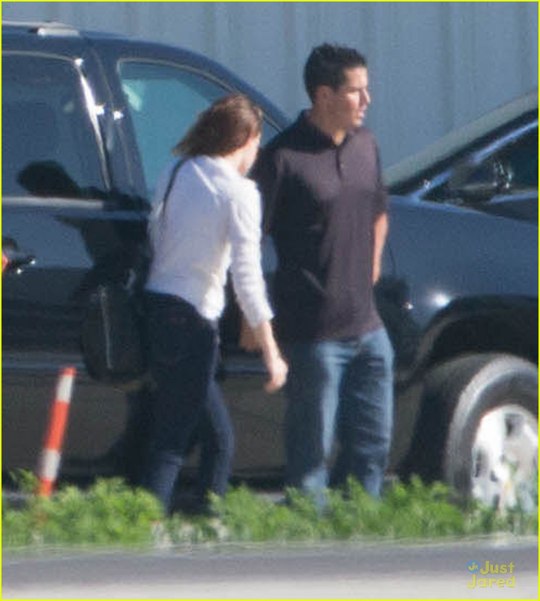 Kristen Stewart: Private Jet Departure