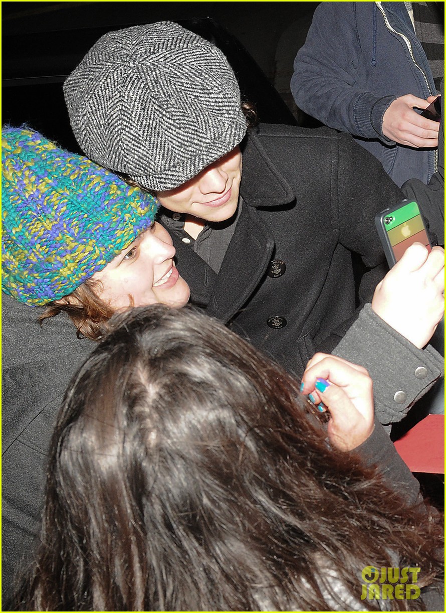 Harry Styles: In-N-Out Burger Drive Thru!