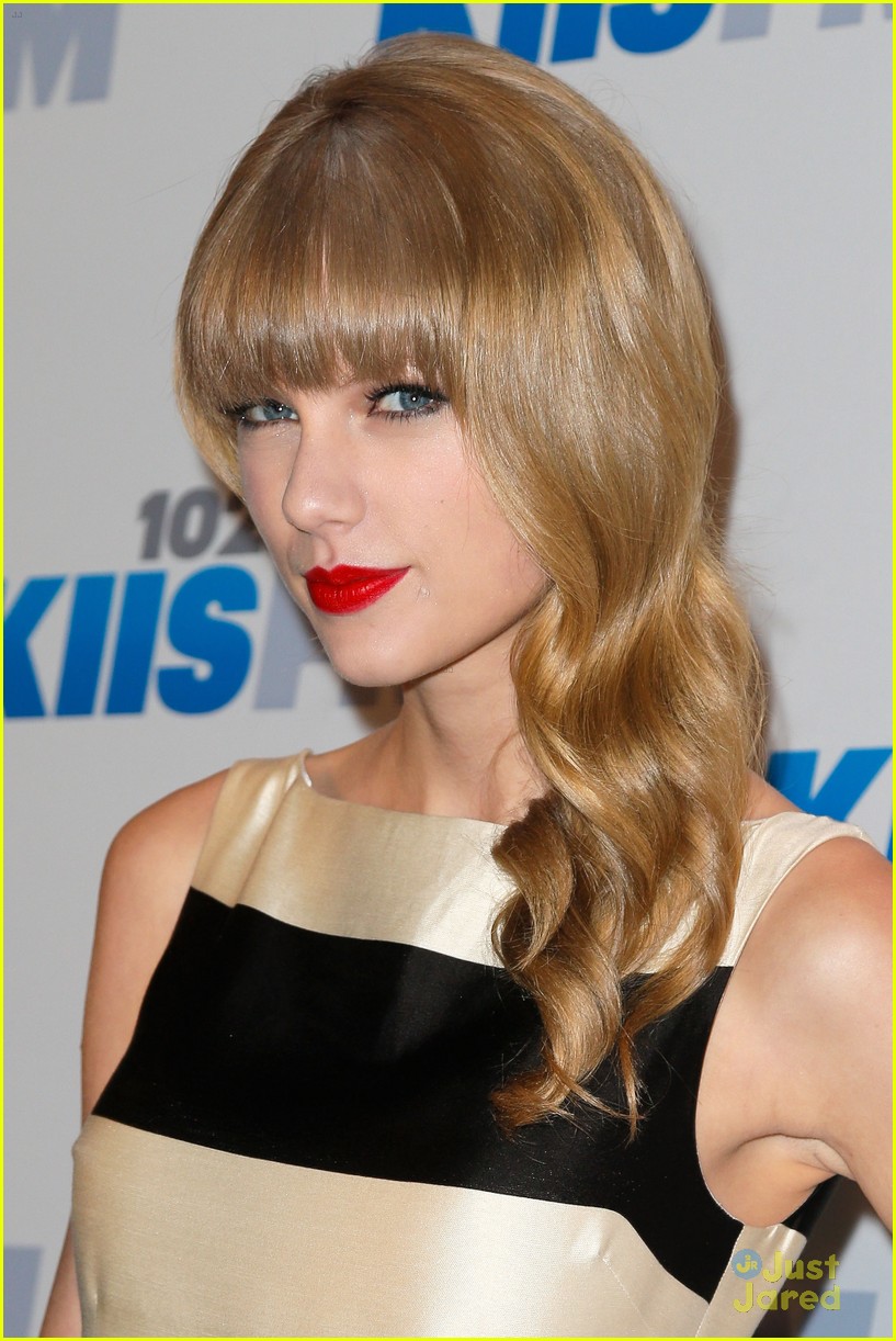 Taylor Swift: Jingle Ball 2012!
