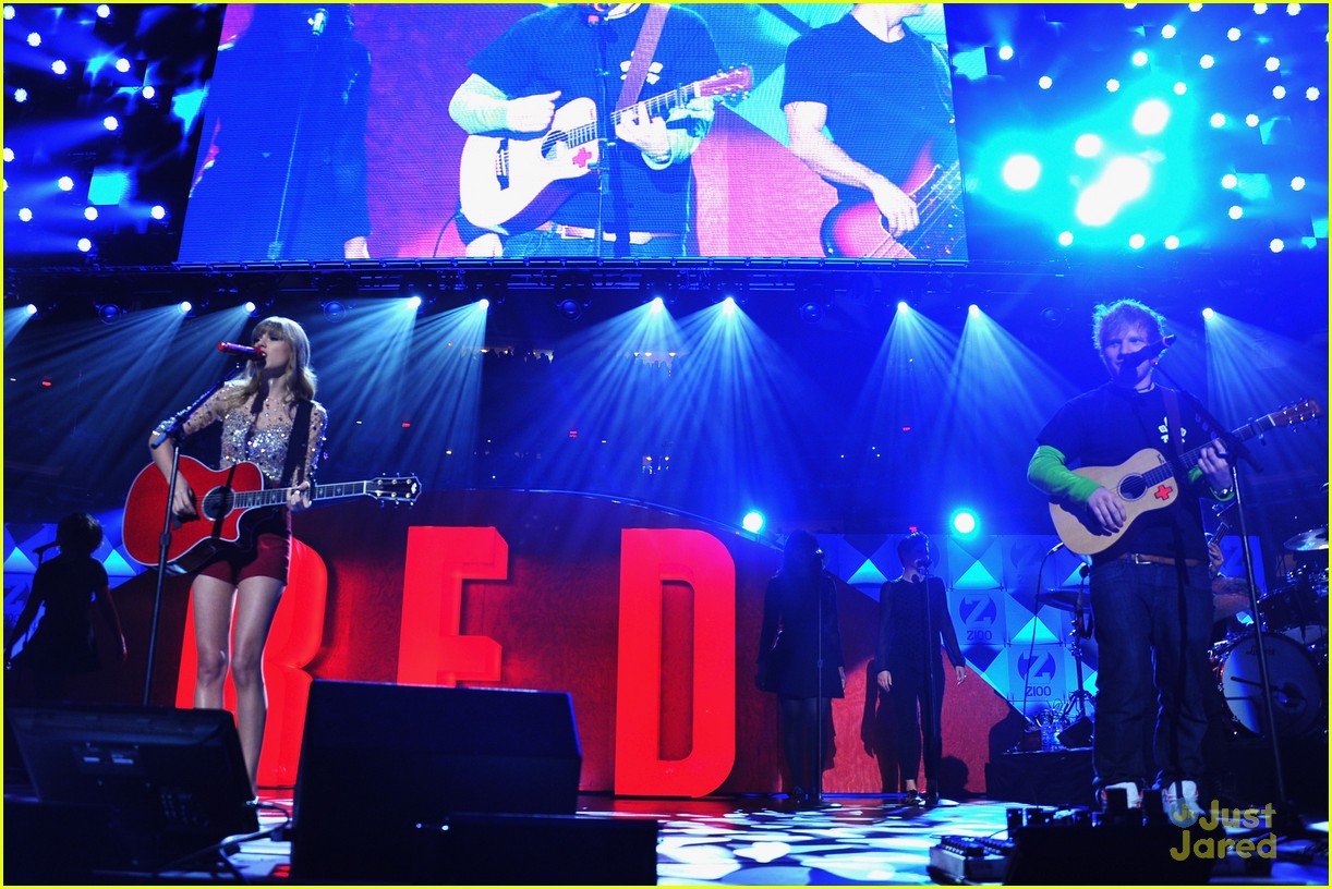 Taylor Swift: Z100 Jingle Ball Beauty!
