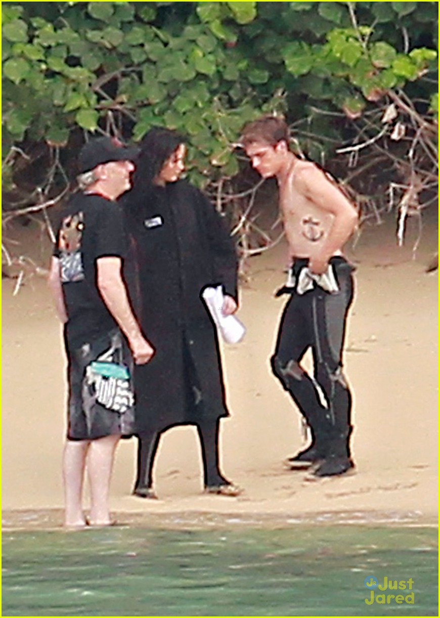 Josh Hutcherson: Shirtless in the Sand with Jennifer Lawrence