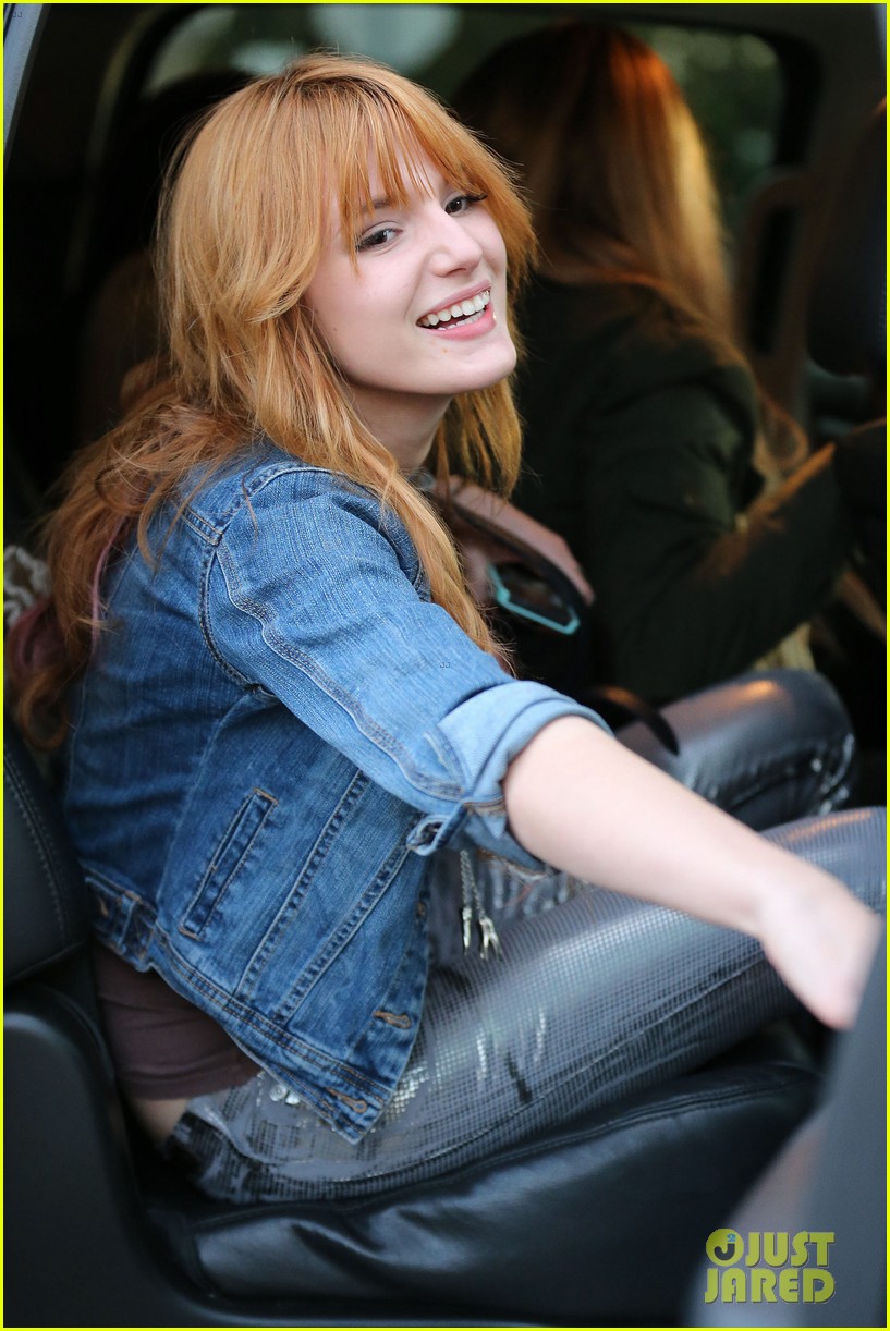 Bella Thorne: Lunch with Kylie Jenner!