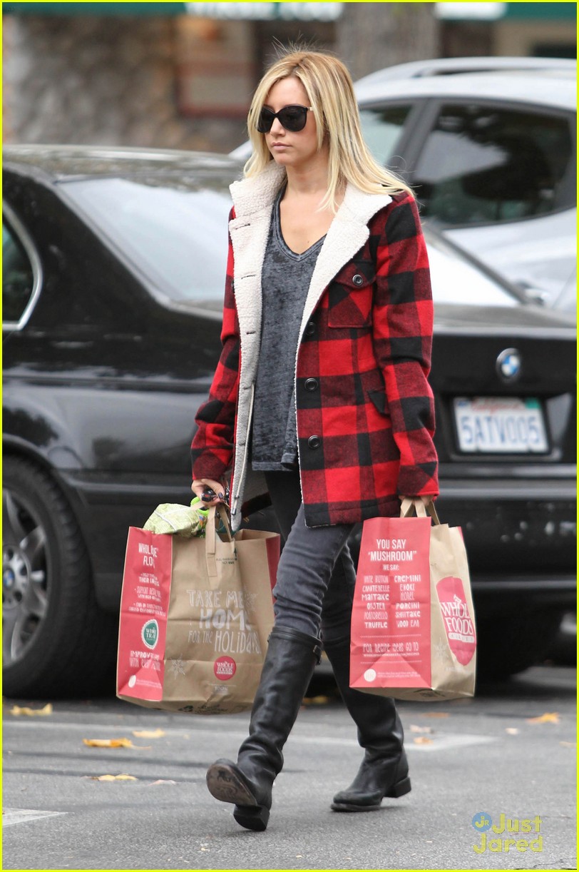Ashley Tisdale: Whole Foods Market Run