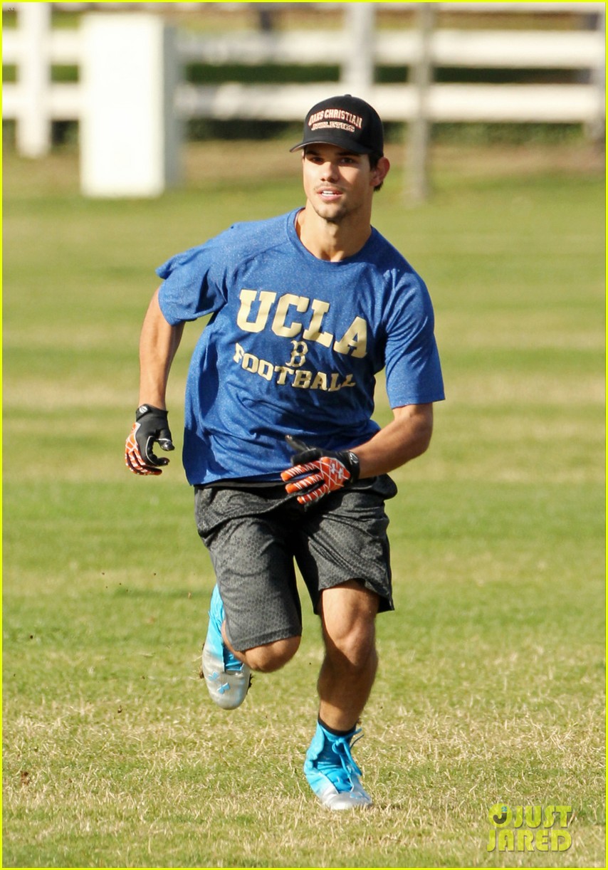 Taylor Lautner: Football Fun with Patrick Schwarzenegger!