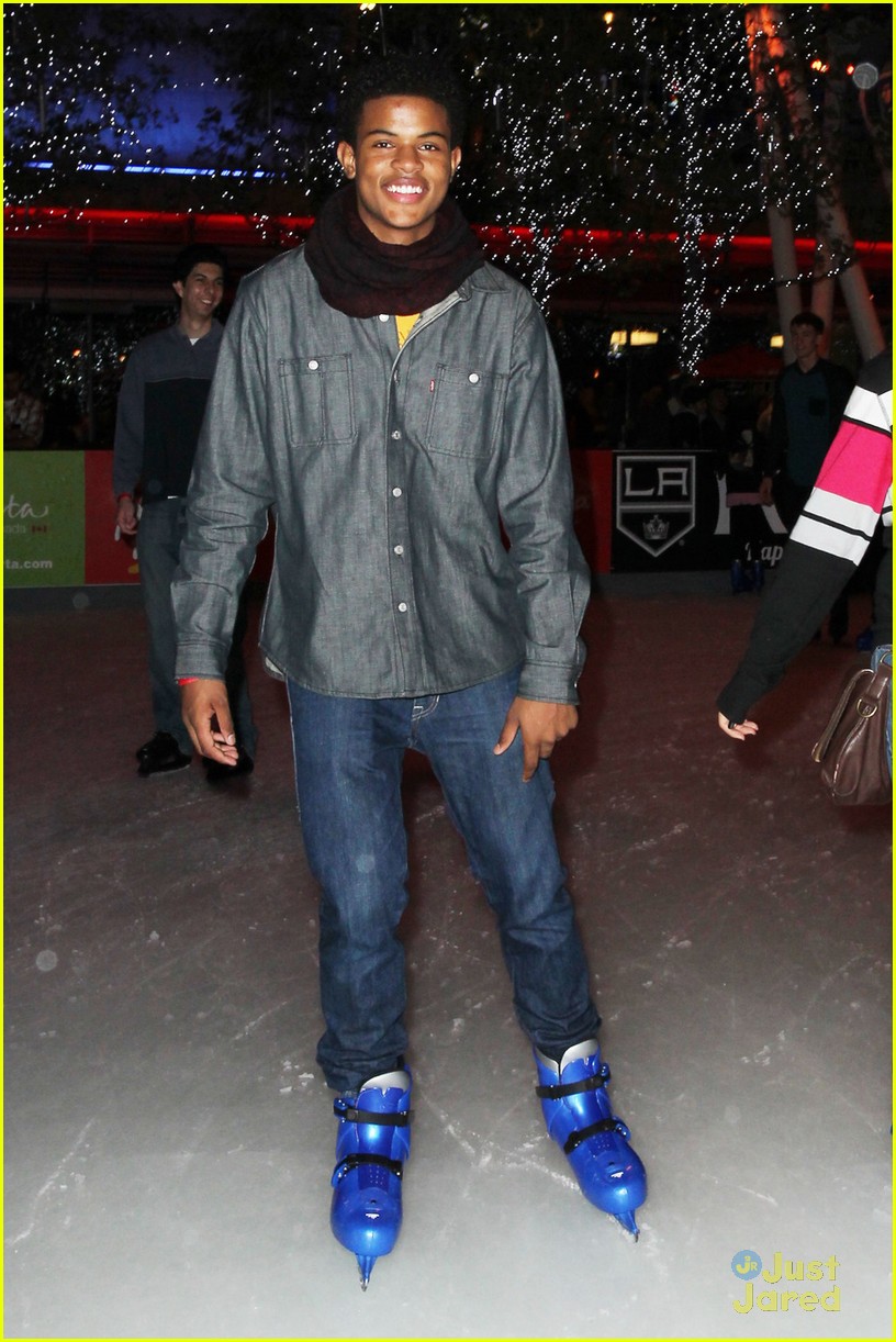 Zendaya: Ice Skating Sweetie