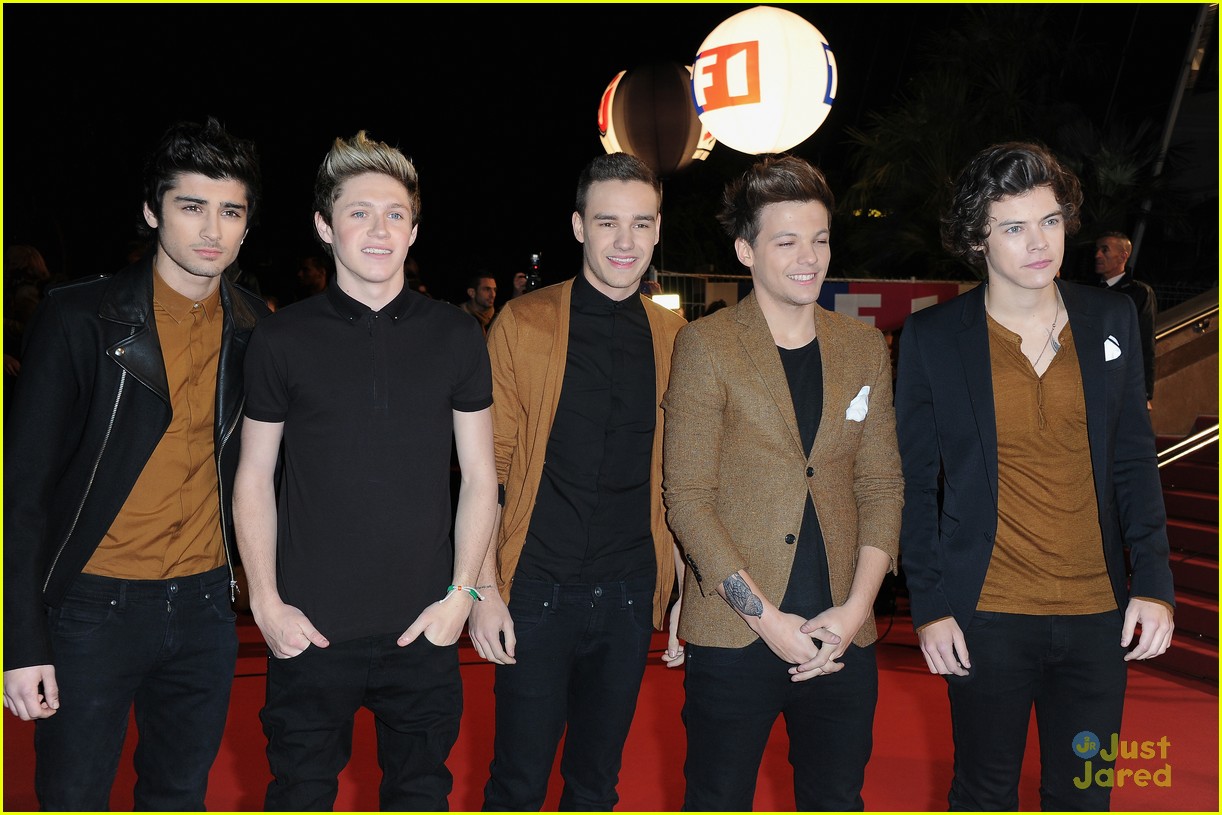 One Direction: Best International Group at NRJ Awards 2013!