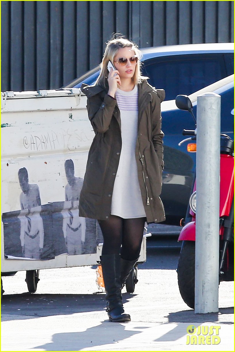Dianna Agron Takes A Call