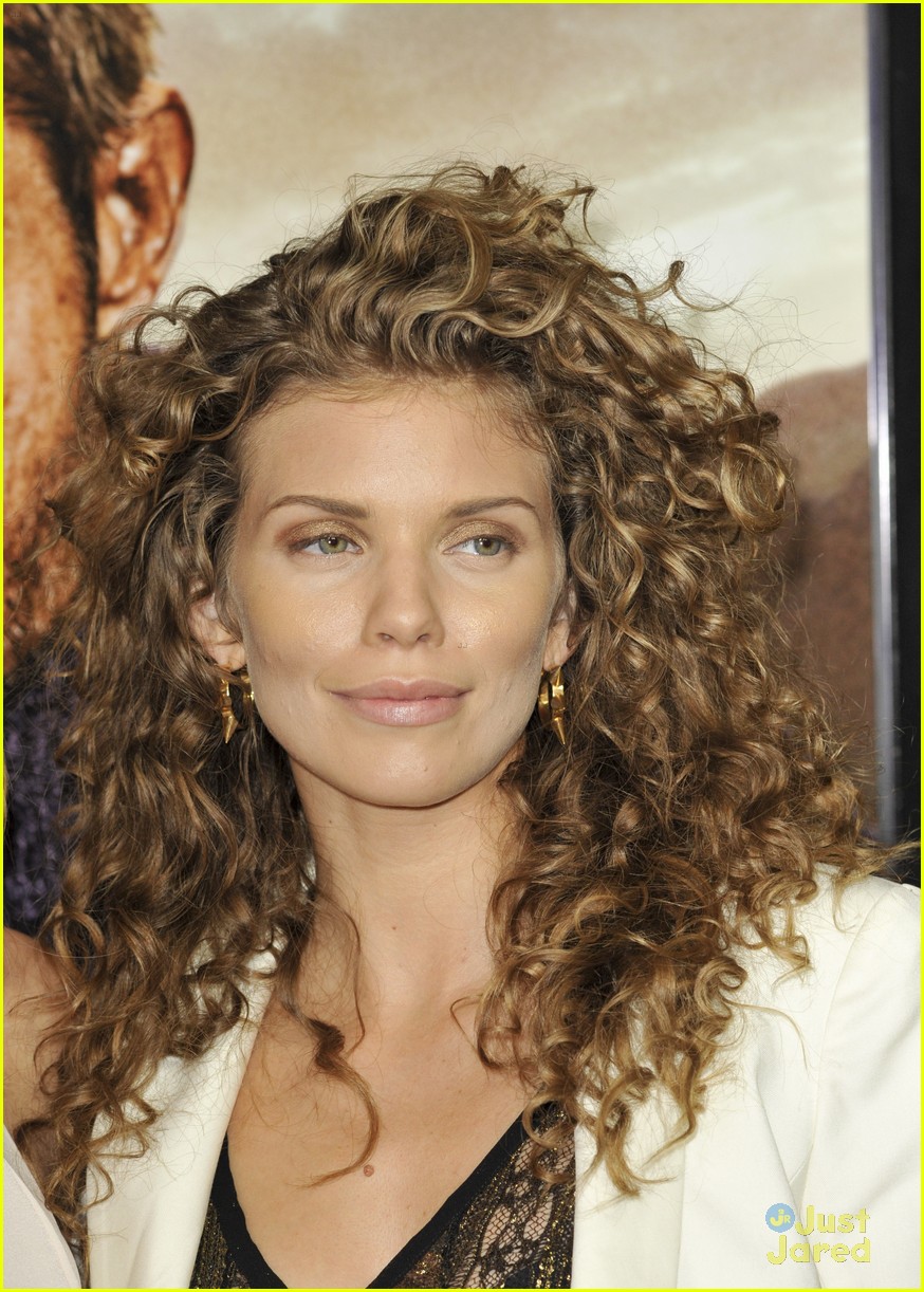 AnnaLynne McCord: 'Spartacus: War of the Damned' Premiere