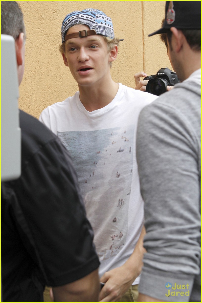 Cody Simpson: In Store Signing in Slidell