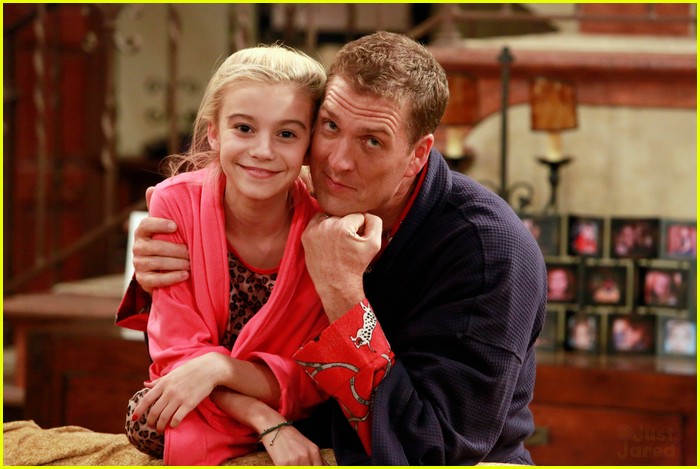 Blake Michael & G Hannelius are Stuck In The 'Parrot Trap'