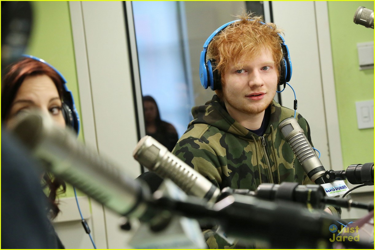 Ed Sheeran: '+' Goes Platinum in Canada!