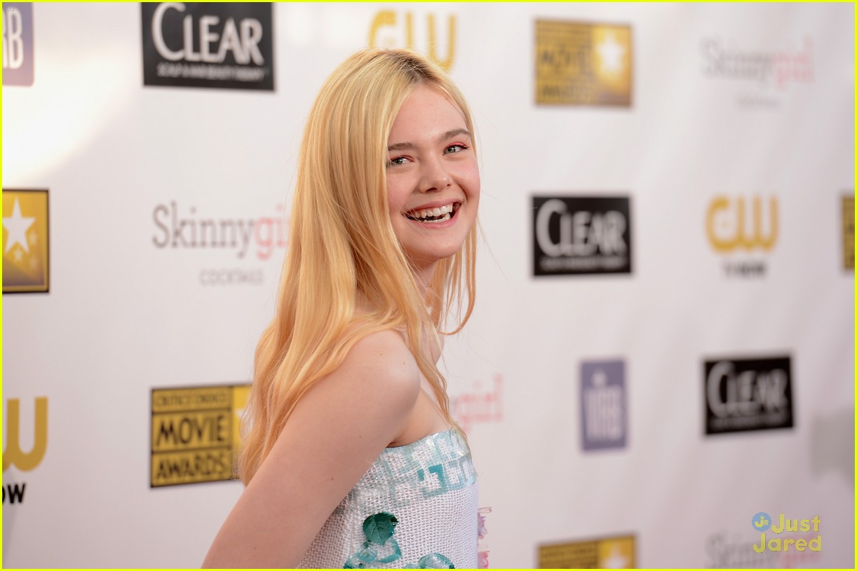 Elle Fanning: Critics' Choice Awards 2013