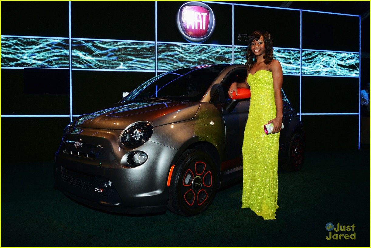 Gabby Douglas: Golden Globe Awards 2013