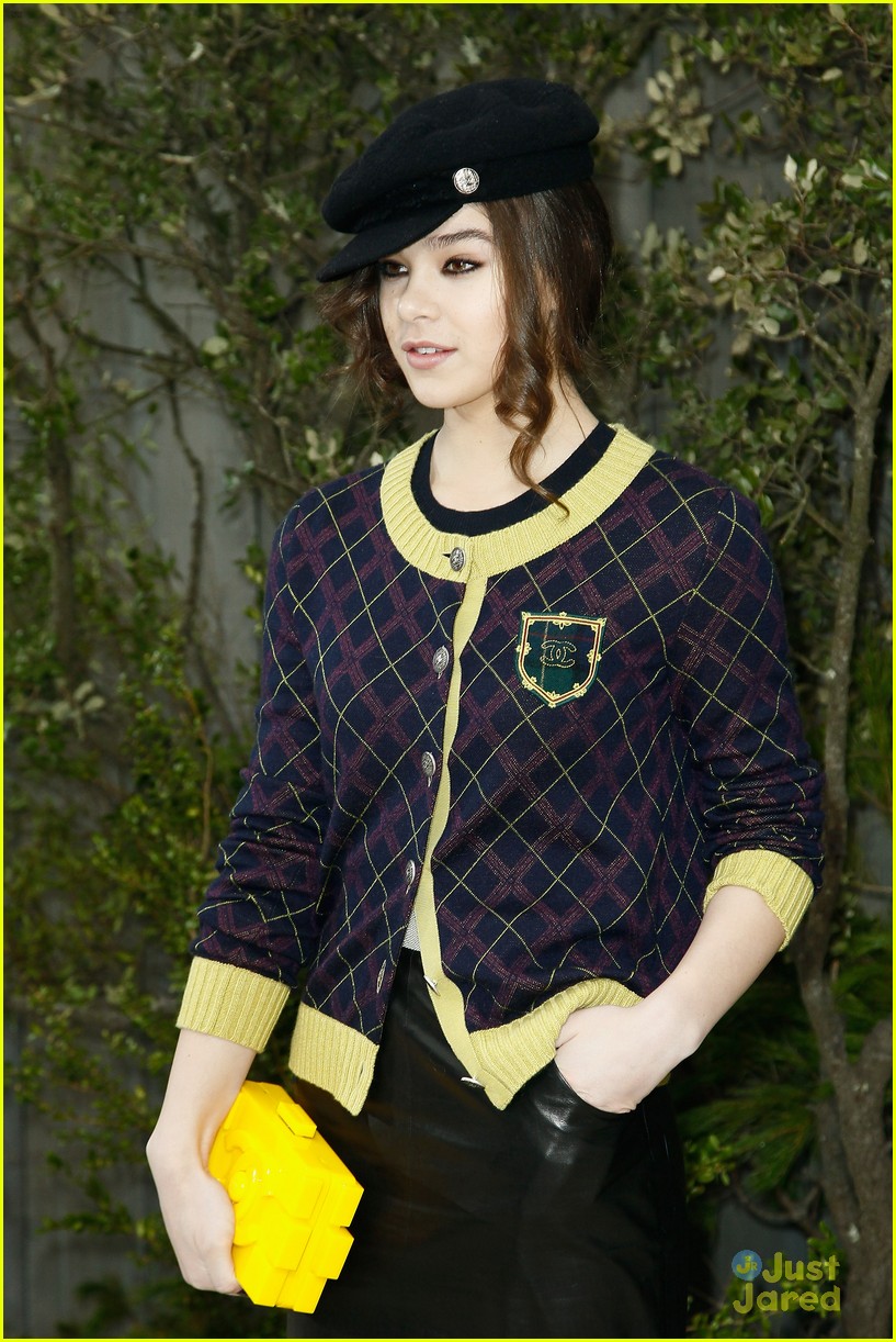 Hailee Steinfeld: Chanel Show at Paris Fashion Week