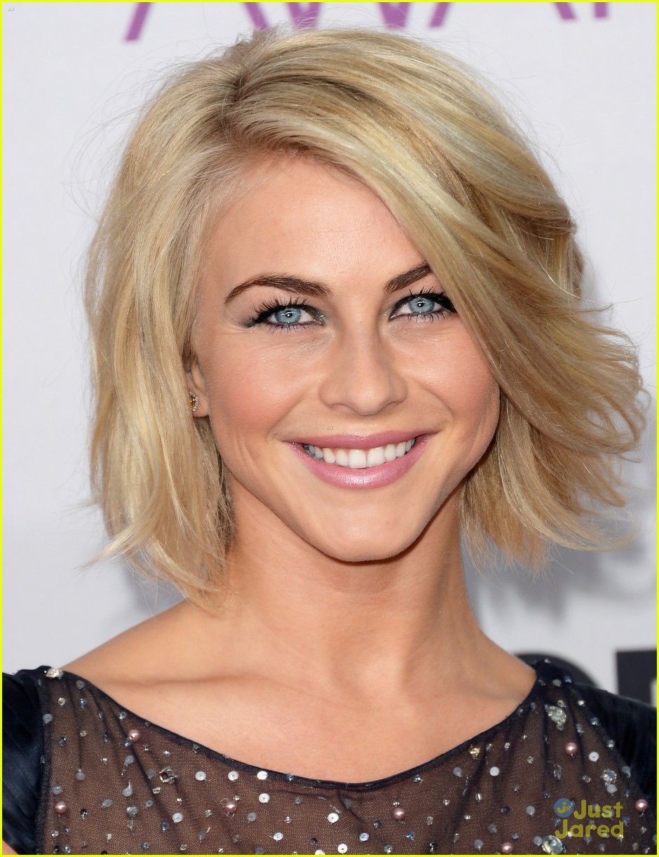Julianne Hough: People's Choice Awards 2013
