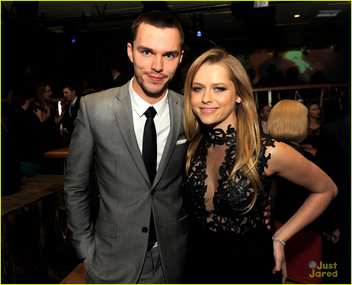 Teresa Palmer & Nicholas Hoult Premiere 'Warm Bodies'