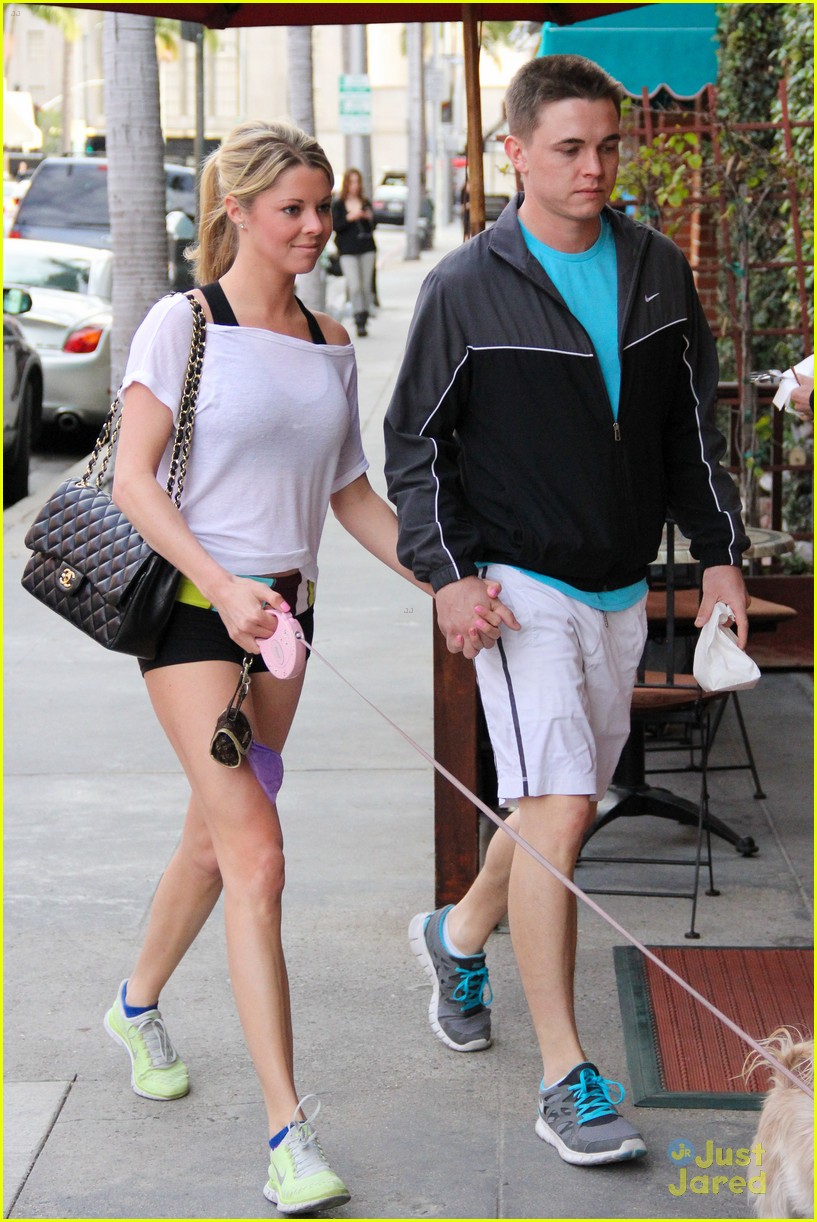 Jesse McCartney: Holding Hands with Mystery Girl