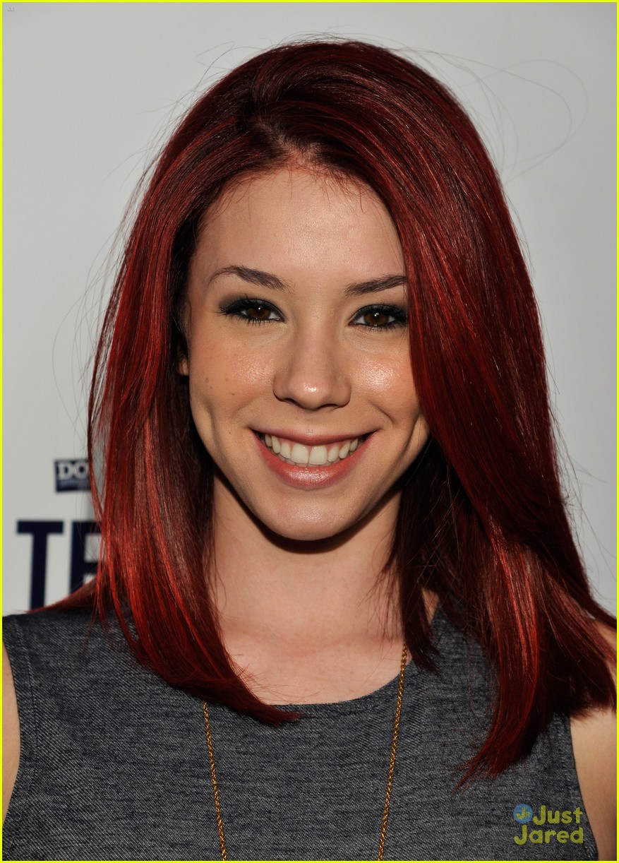 Jillian Rose Reed Packs Teens For Jeans; Brett Davern Celebrates W Mag