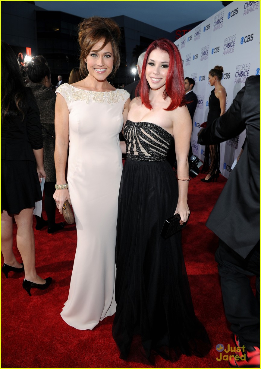 Jillian Rose Reed & Beau Mirchoff: 'Awkward' Wins at People's Choice Awards 2013!