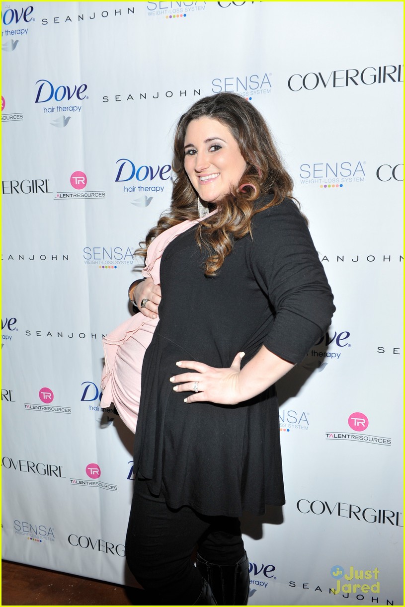 Kaycee Stroh: Baby Bump at Sears Lounge