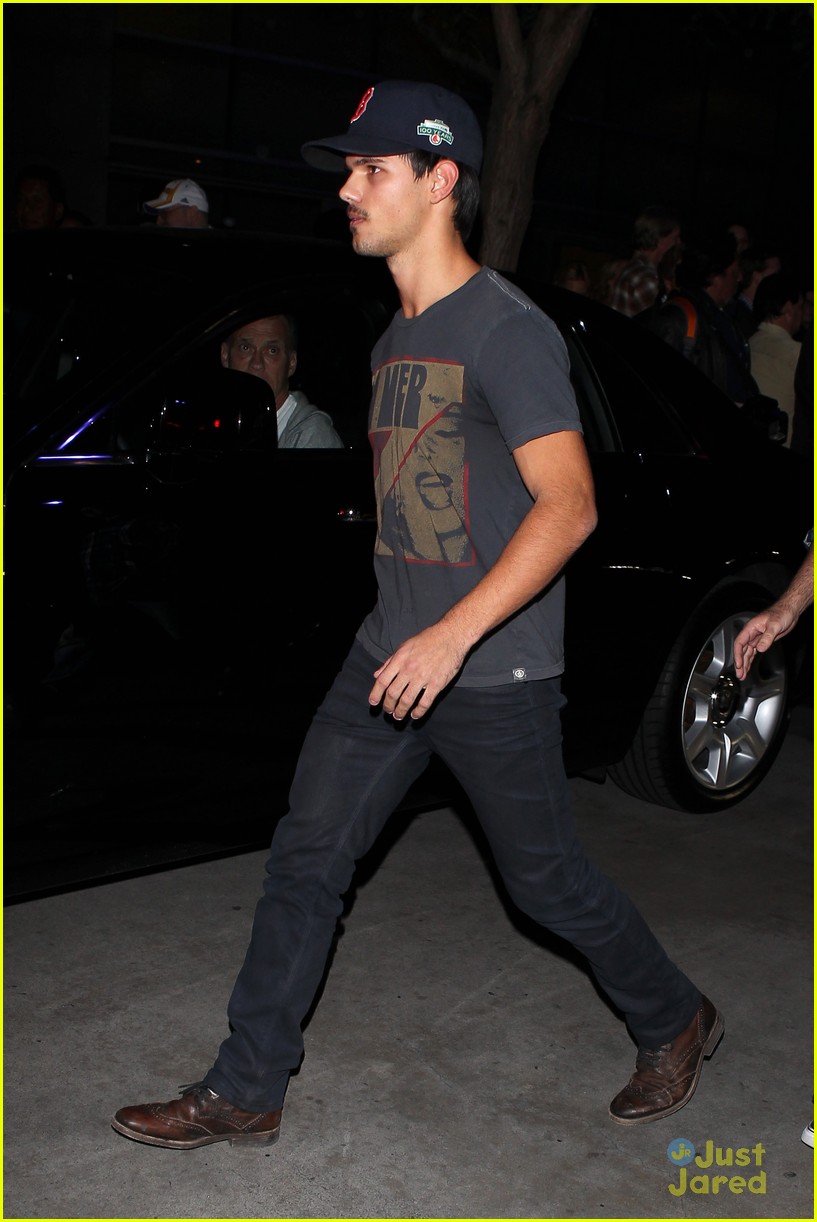 Taylor Lautner & Patrick Schwarzenegger: Lakers Game Guys