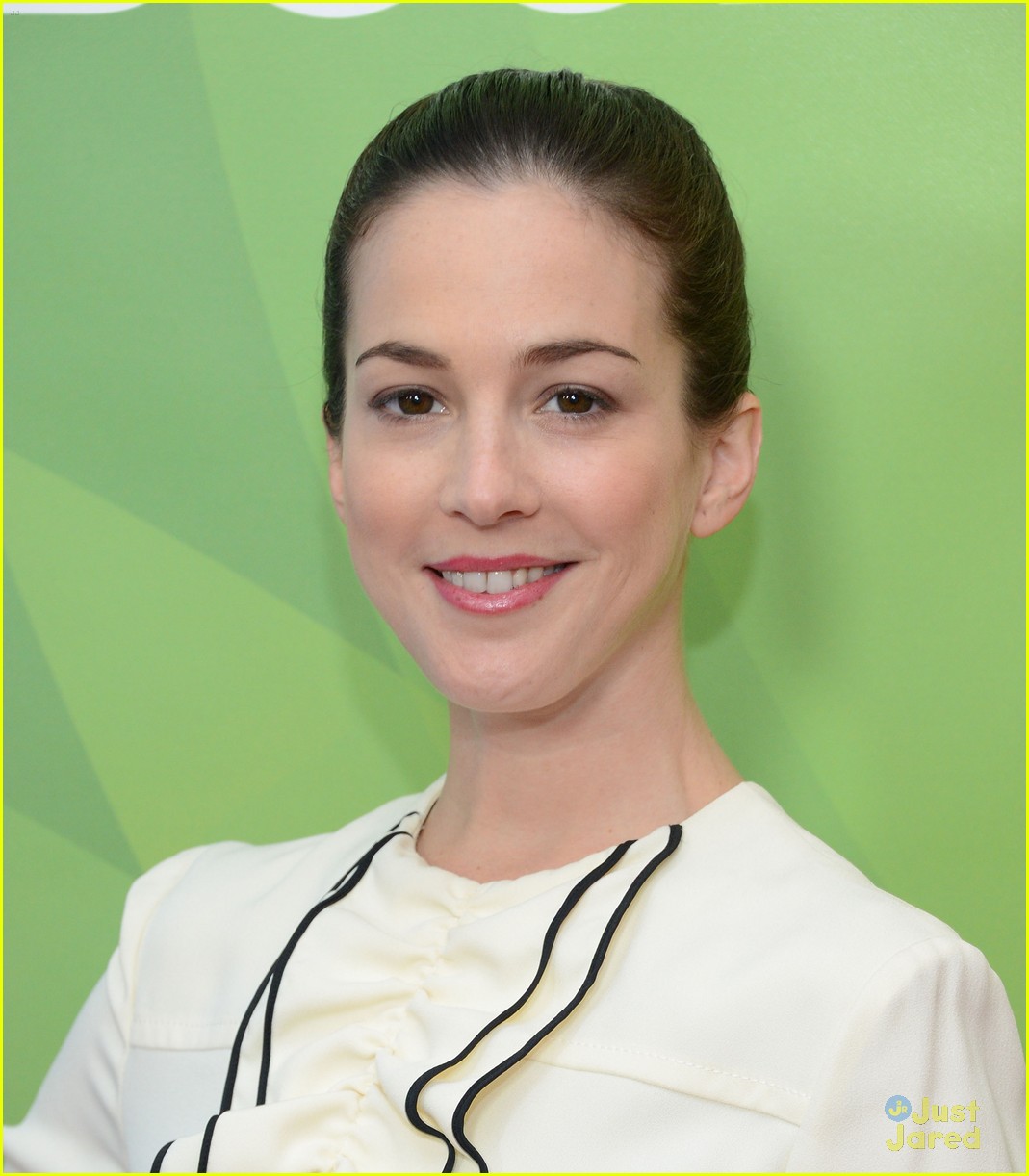Martha MacIsaac & Amara Miller: '1600 Penn' Panel During TCA Tour