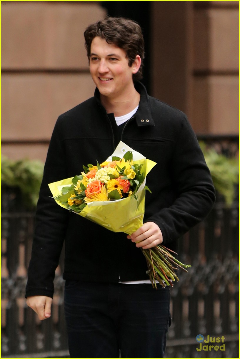 Miles Teller: Flowers For Mackenzie Davis